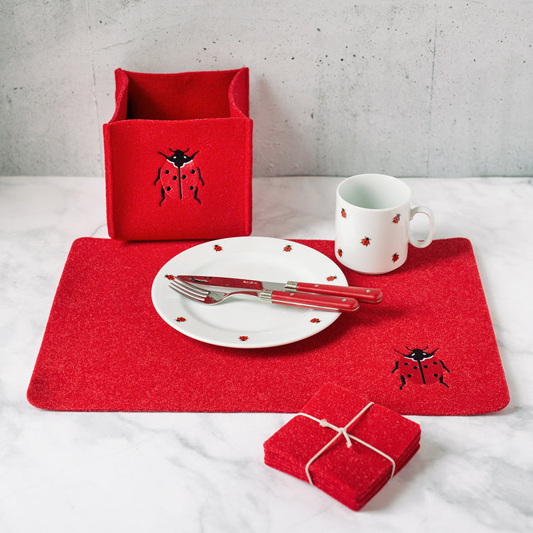 Tischset aus Filz, rot